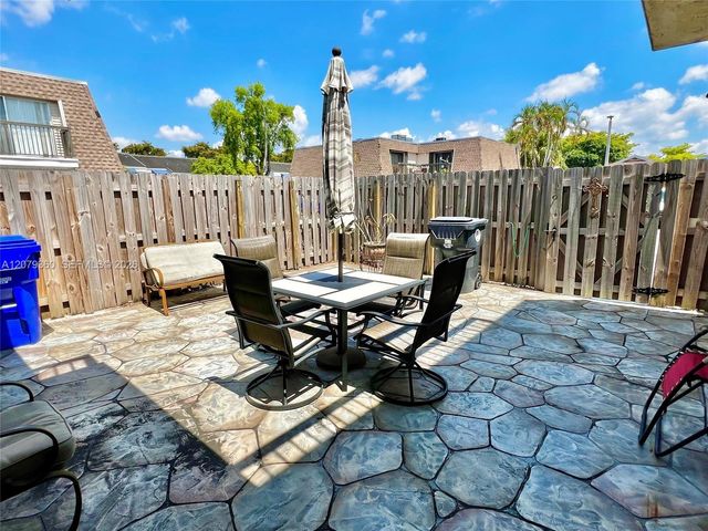8206 SW 23rd Court 22A, North Lauderdale, FL 33068