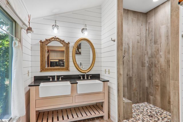 364 Old Hwy 25 Highway, Travelers Rest, SC 29690