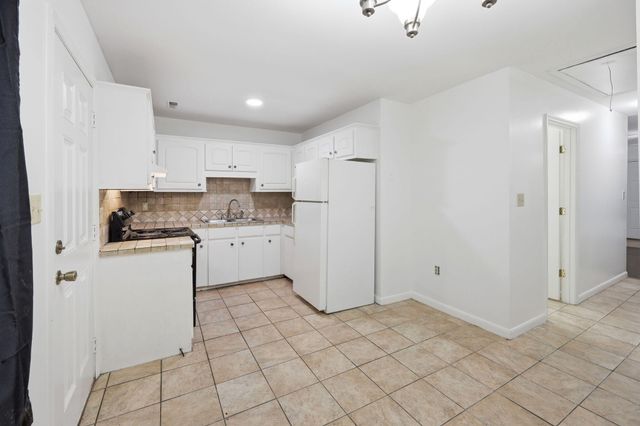 7915 Dutch Court, North Charleston, SC 29420
