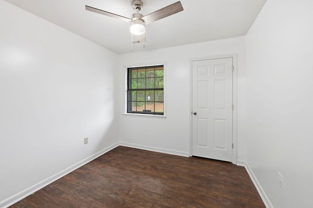 7915 Dutch Court, North Charleston, SC 29420