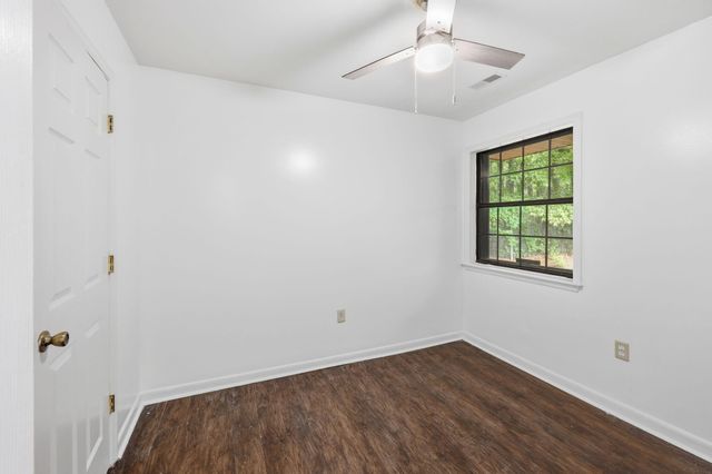 7915 Dutch Court, North Charleston, SC 29420