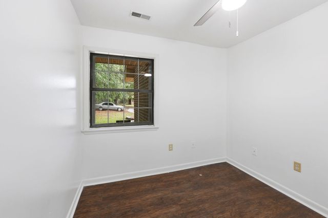 7915 Dutch Court, North Charleston, SC 29420