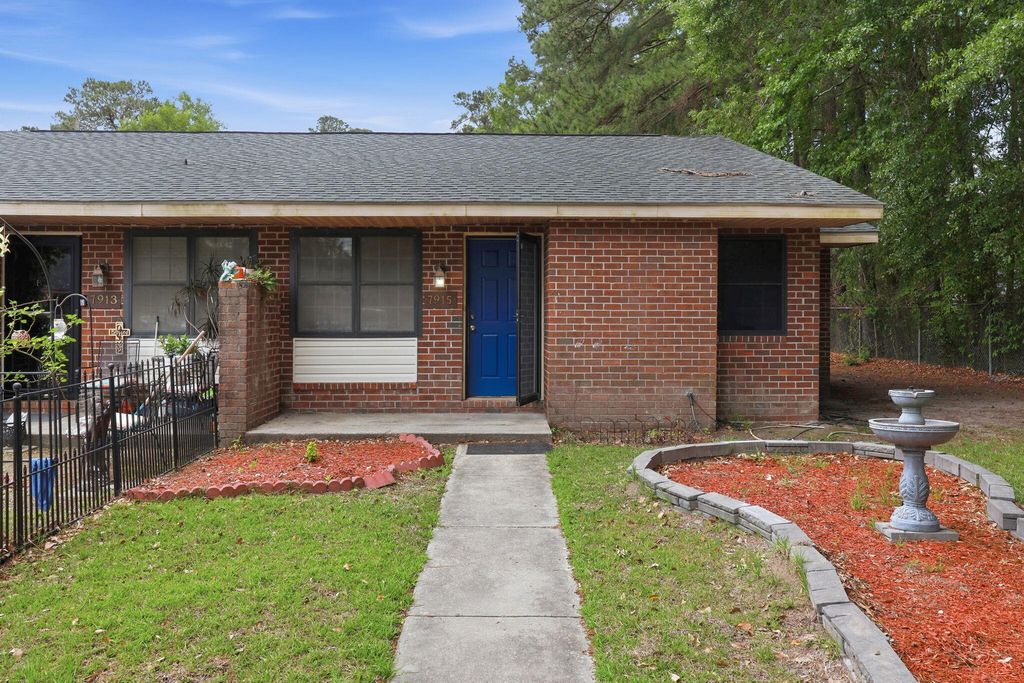 7915 Dutch Court, North Charleston, SC 29420