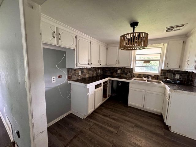 10624 Bellview Drive, Oklahoma City, OK 73130