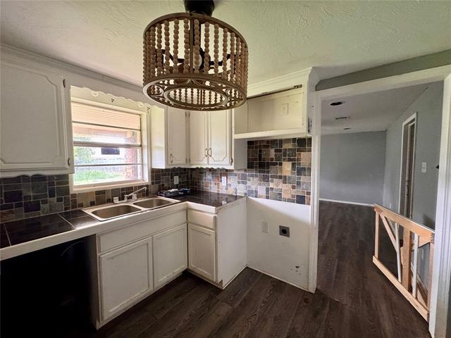 10624 Bellview Drive, Oklahoma City, OK 73130