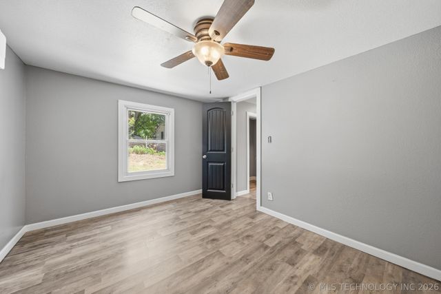 312 N Industrial Avenue, Sand Springs, OK 74063
