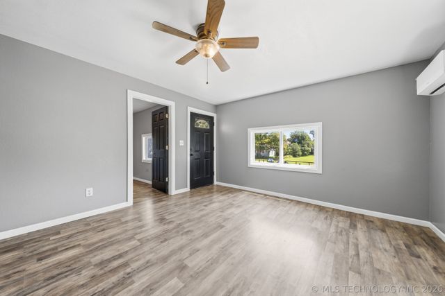 312 N Industrial Avenue, Sand Springs, OK 74063