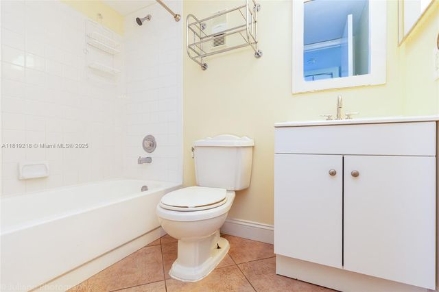 10624 NW 10th St 103, Pembroke Pines, FL 33026