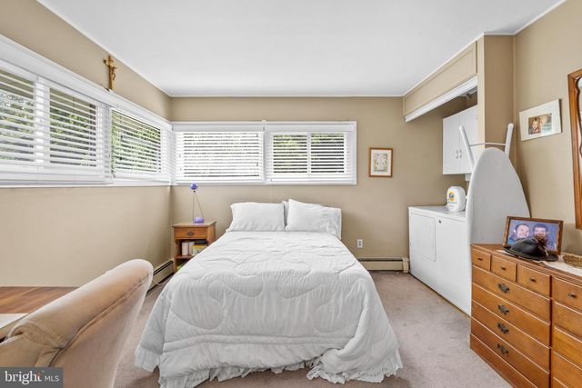 78 RED BERRY RD, Levittown, PA 19056