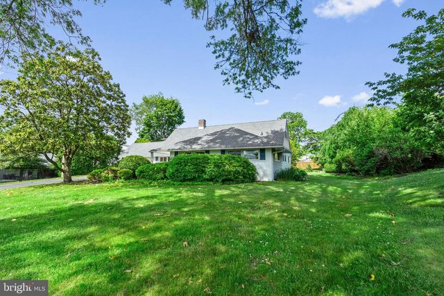 78 RED BERRY RD, Levittown, PA 19056
