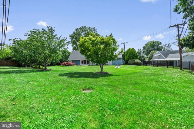 78 RED BERRY RD, Levittown, PA 19056