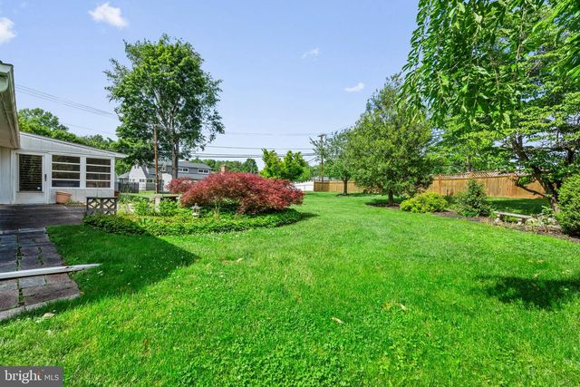 78 RED BERRY RD, Levittown, PA 19056