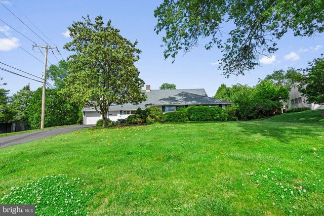 78 RED BERRY RD, Levittown, PA 19056