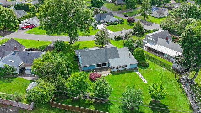 78 RED BERRY RD, Levittown, PA 19056