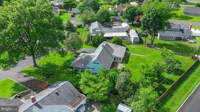 78 RED BERRY RD, Levittown, PA 19056