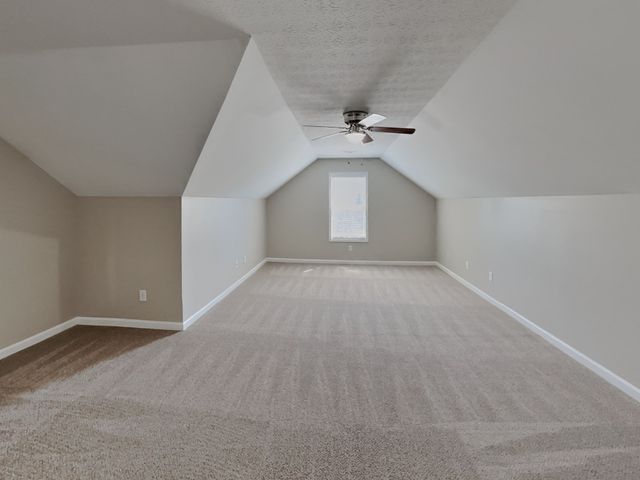 1090 Pinehurst Dr, Gallatin, TN 37066