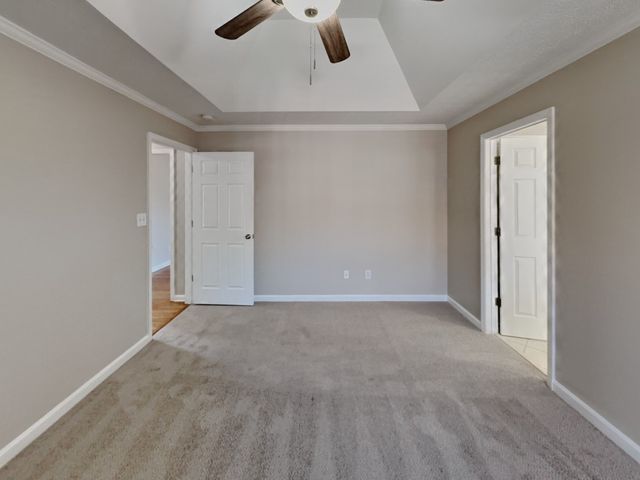 1090 Pinehurst Dr, Gallatin, TN 37066