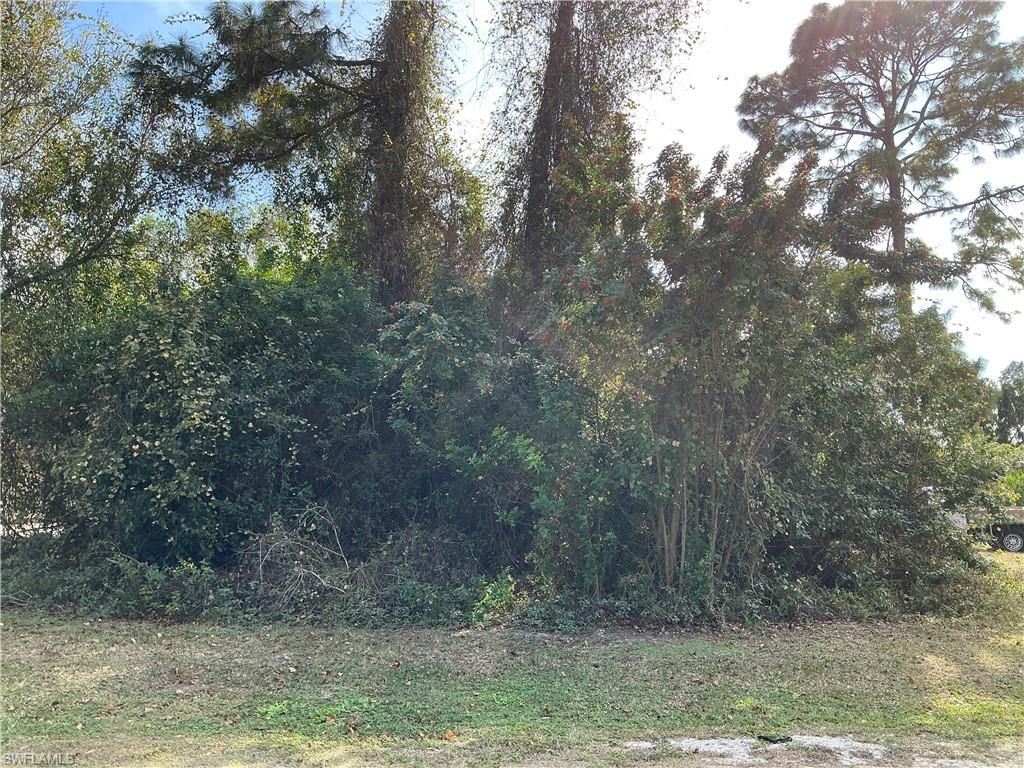 5217 Lee ST, LEHIGH ACRES, FL 33971 — exterior