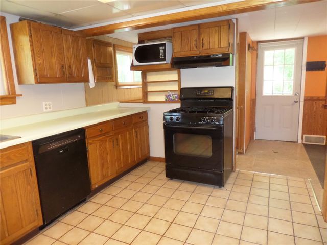 482 LEDWICK Drive, Erie, PA 16511