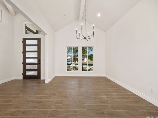 3814 Waterwood Pass Dr, Elmendorf, TX 78112