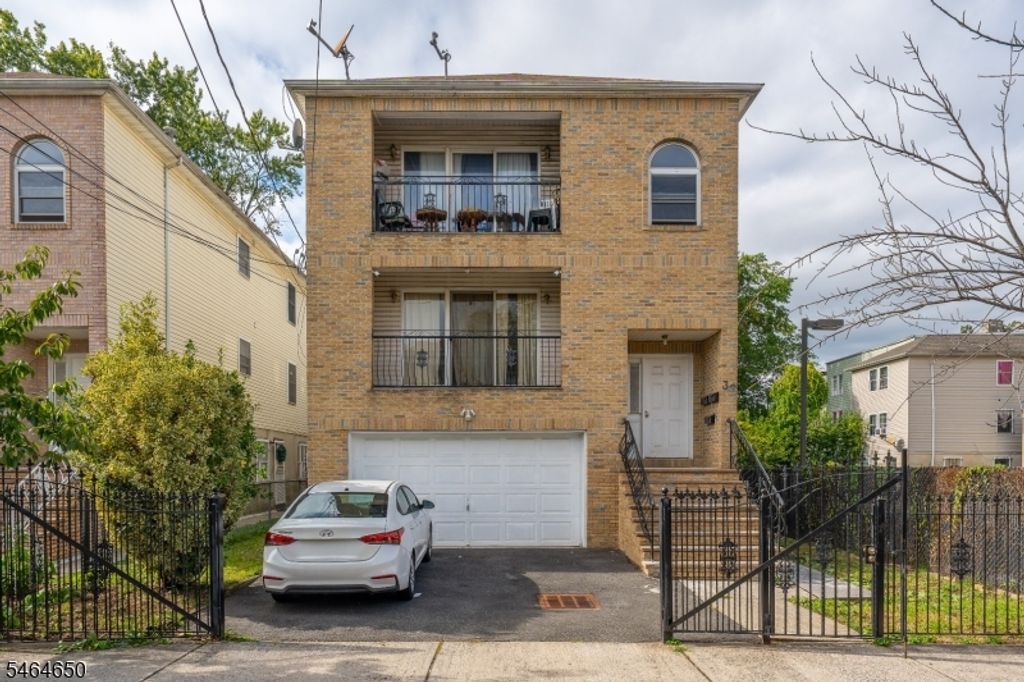 39 Wainwright St, Newark City, NJ 07112 — exterior