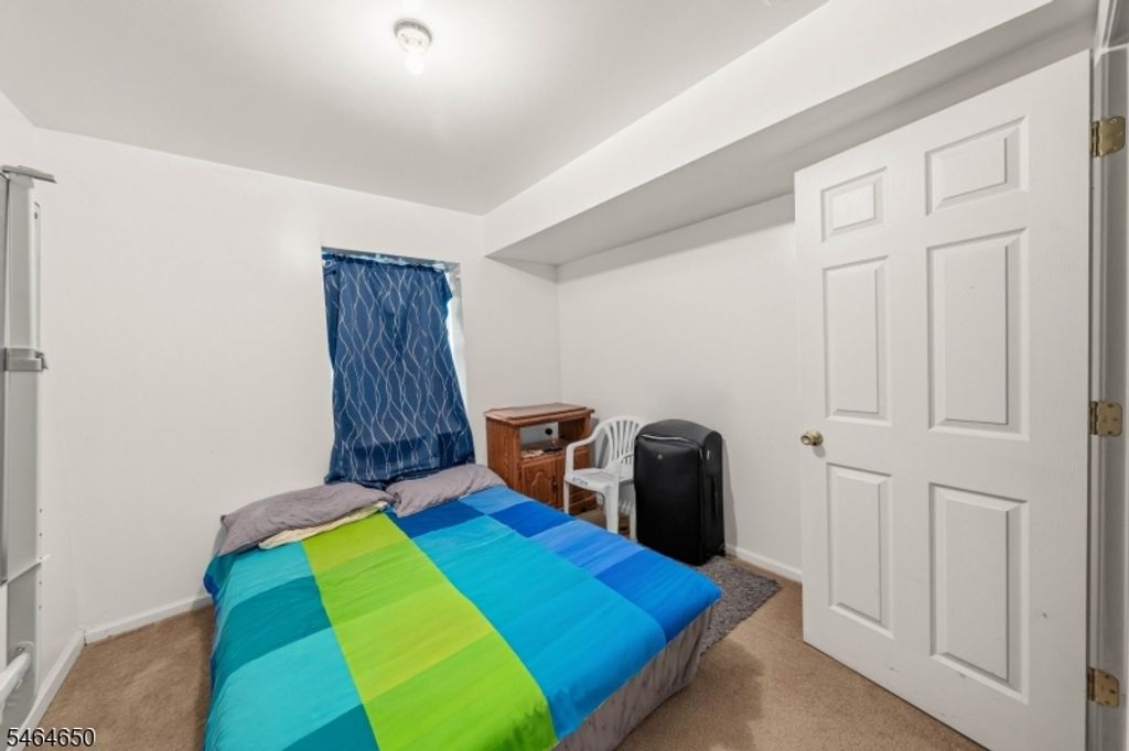 39 Wainwright St, Newark City, NJ 07112 — photo 4