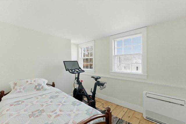 94 Allerton St, Plymouth, MA 02360