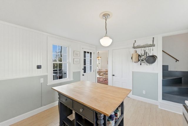 94 Allerton St, Plymouth, MA 02360
