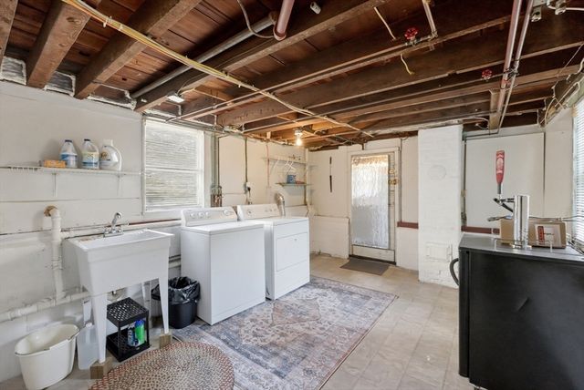 94 Allerton St, Plymouth, MA 02360