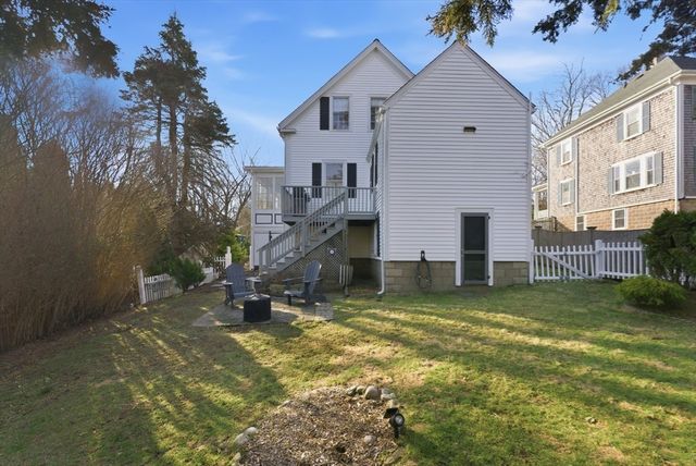 94 Allerton St, Plymouth, MA 02360