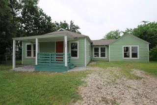 102 San Saba Avenue, Benbrook, TX 76126