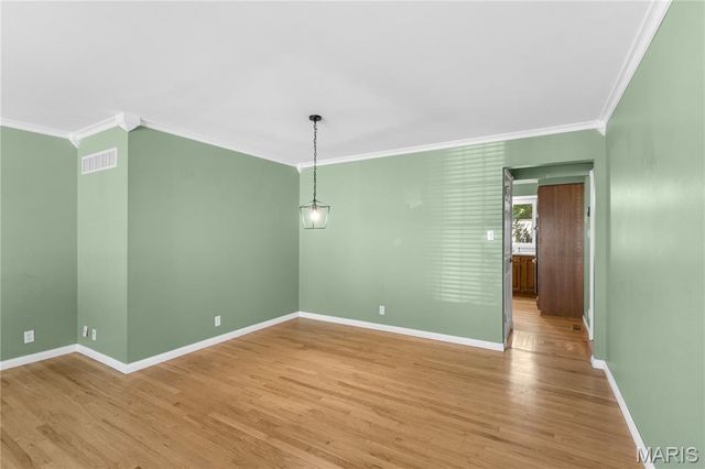 7 Greymore Drive, Chesterfield, MO 63017