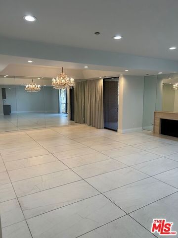 125 N Gale Drive 203, Beverly Hills, CA 90211