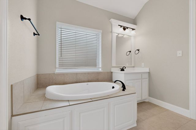 1567 Harrison Circle, Waxahachie, TX 75165