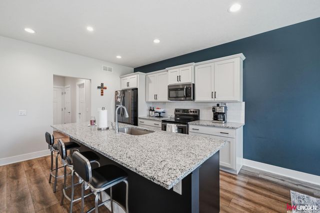 1871 Titan Place, Hickman, NE 68372