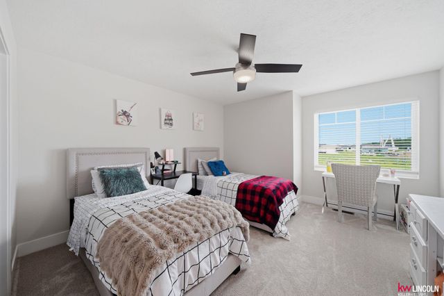 1871 Titan Place, Hickman, NE 68372