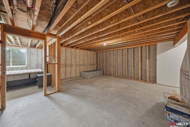 1871 Titan Place, Hickman, NE 68372