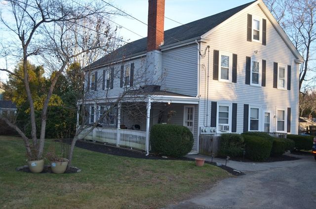 509 Bay Road 1L, Hamilton, MA 01982