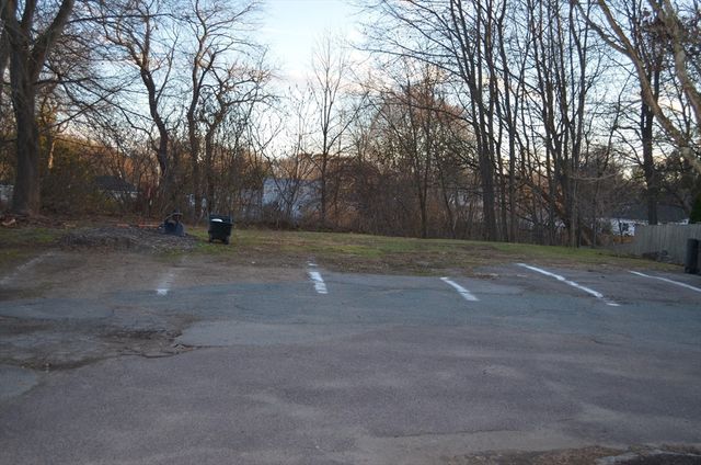 509 Bay Road 1L, Hamilton, MA 01982