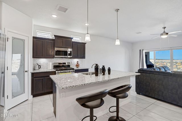 830 Magnolia Park Street, Santa Teresa, NM 88008