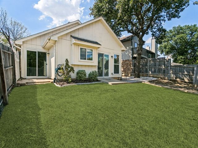 953 Ramblewood, Lewisville, TX 75067