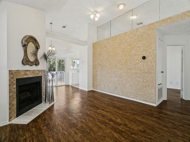 953 Ramblewood, Lewisville, TX 75067