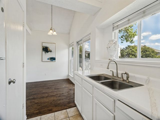 953 Ramblewood, Lewisville, TX 75067