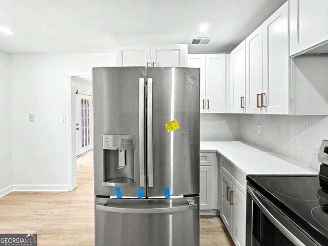 270 Winding River Road H, Atlanta, GA 30350