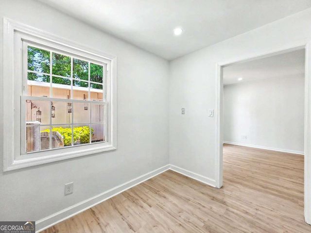 270 Winding River Road H, Atlanta, GA 30350