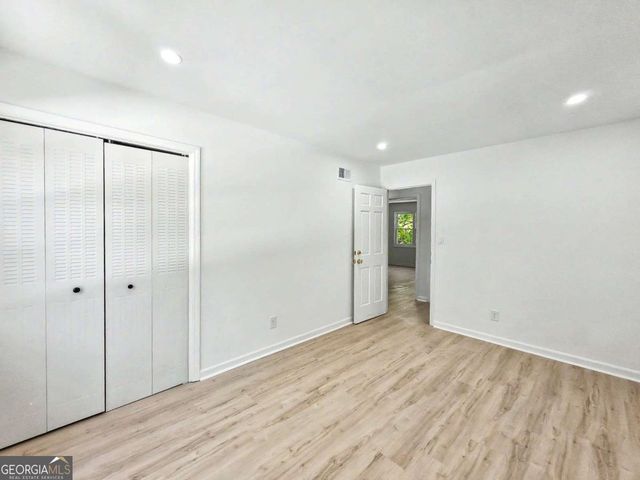 270 Winding River Road H, Atlanta, GA 30350