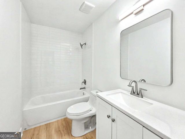 270 Winding River Road H, Atlanta, GA 30350