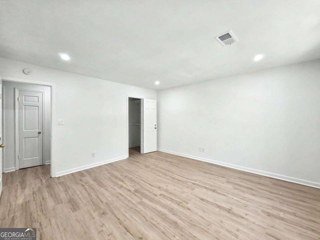 270 Winding River Road H, Atlanta, GA 30350
