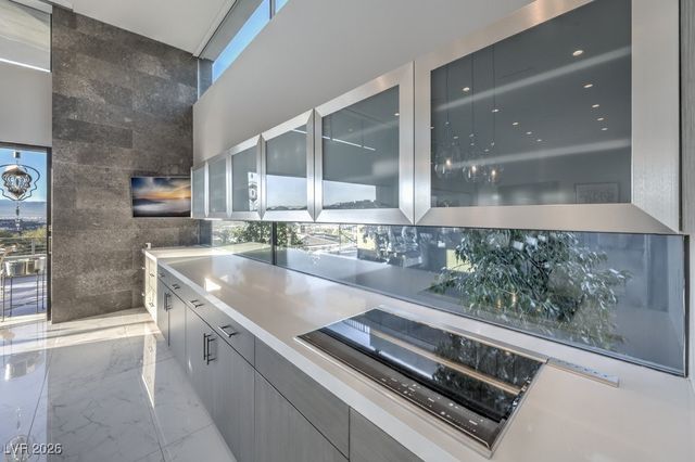 671 Scenic Rim Drive, Henderson, NV 89012