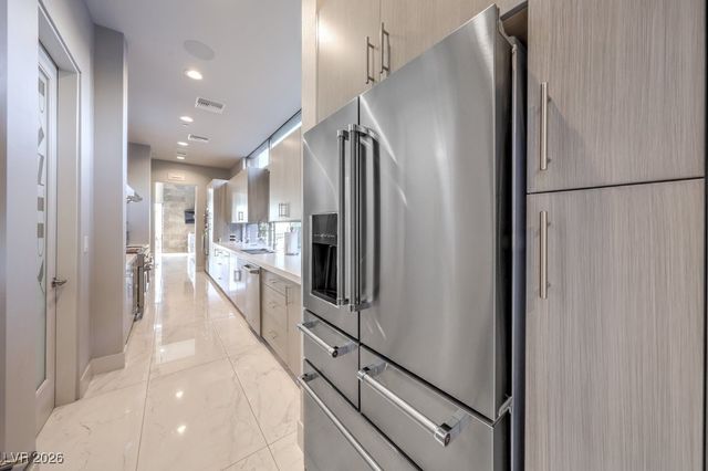 671 Scenic Rim Drive, Henderson, NV 89012